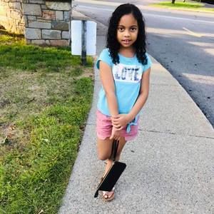 Meet your Posher, Elda eunice